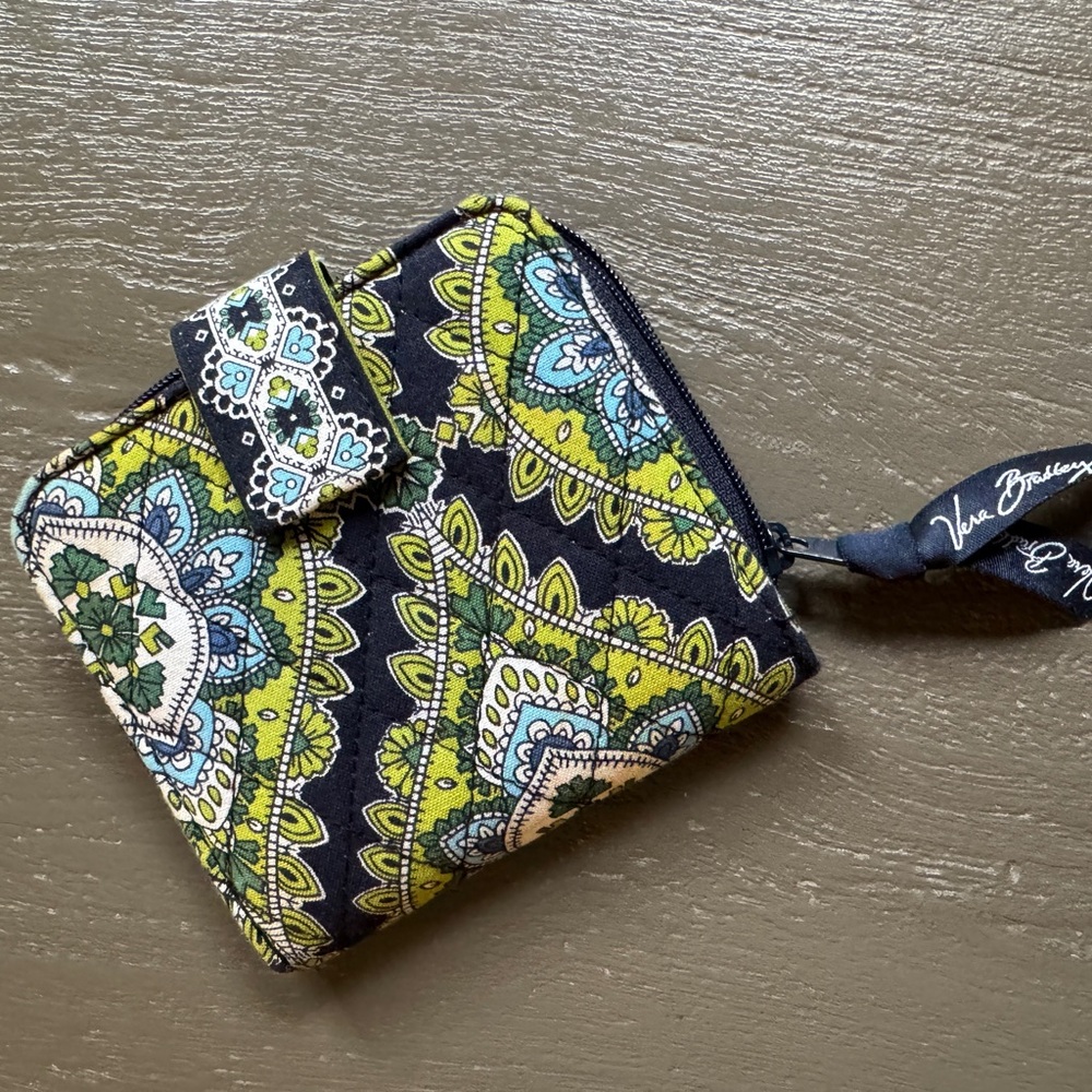 Vera Bradley Cambridge wallet, excellent condition